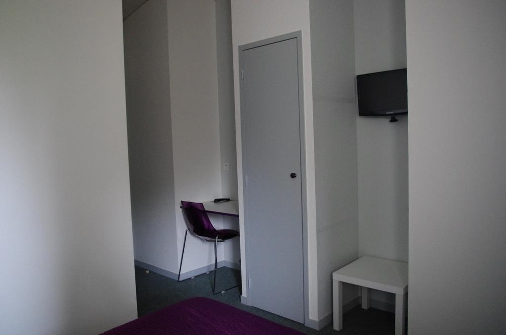 Hotel Bon Repos Barbezieux-Saint-Hilaire Стая снимка