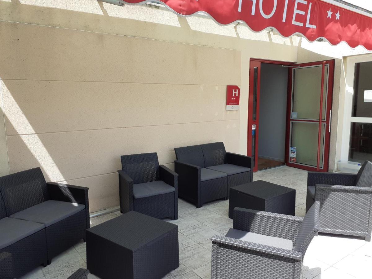 Hotel Bon Repos Barbezieux-Saint-Hilaire Екстериор снимка